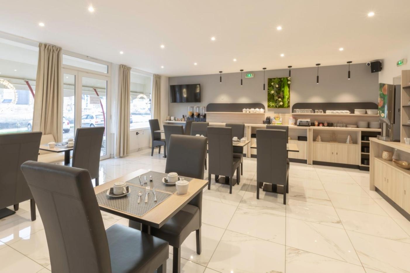 Hotel Le Saint-Yves Le Tréport Zewnętrze zdjęcie